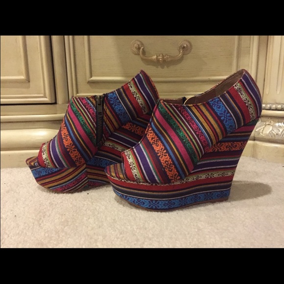 Steve Madden Heels - Picture 2 of 7